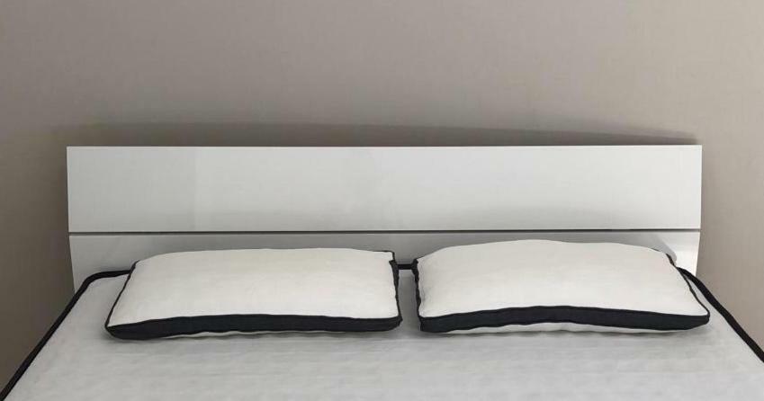 Mali I Robit Beachfront Apartment Golem  Εξωτερικό φωτογραφία